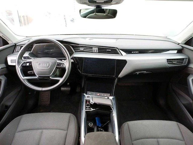Audi e-tron 50 quattro 71 kwh 230kw automaat 2022 - afbeelding 14 van  16