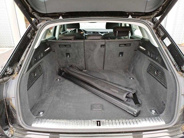 Audi e-tron 50 quattro 71 kwh 230kw automaat 2022 - afbeelding 3 van  14