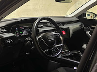 Audi e-tron 50 quattro business edition 313pk 2020 (origineel-nl), j-761-ns - afbeelding 10 van  44