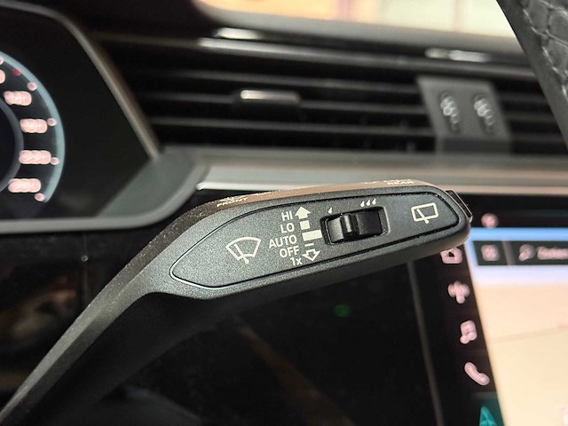 Audi e-tron 50 quattro business edition 71 kwh 313pk 2020, k-422-jj - afbeelding 49 van  87