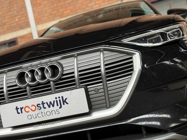 Audi e-tron 50 quattro business edition 71 kwh 313pk 2020, k-422-jj - afbeelding 26 van  87