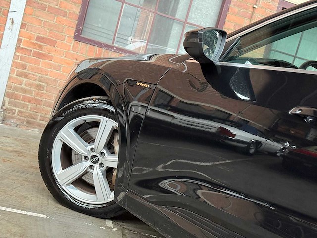 Audi e-tron 50 quattro business edition 71 kwh 313pk 2020, k-422-jj - afbeelding 42 van  87