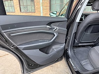 Audi e-tron 50 quattro business edition 71 kwh 313pk 2020, k-422-jj - afbeelding 64 van  87