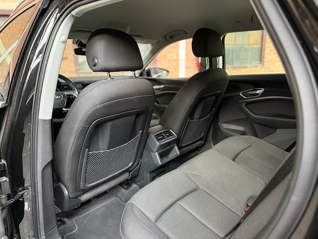 Audi e-tron 50 quattro business edition 71 kwh 313pk 2020, k-422-jj - afbeelding 66 van  87