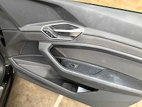 Audi e-tron 50 quattro business edition 71 kwh 313pk 2020, k-422-jj - afbeelding 81 van  87