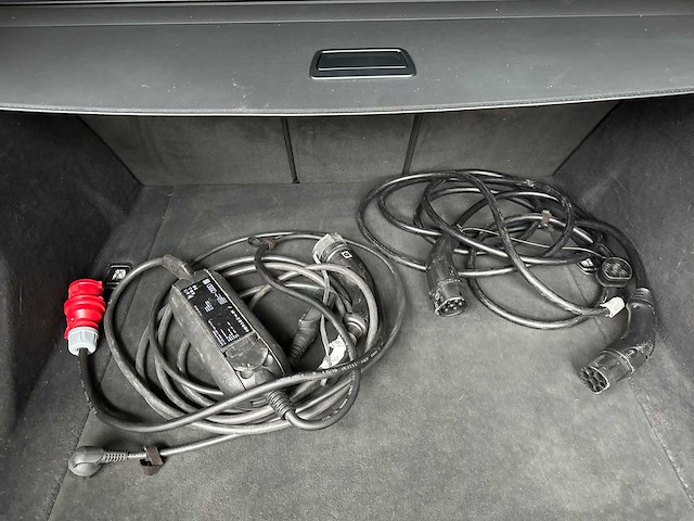 Audi e-tron 50 quattro business edition 71 kwh 313pk 2020 (origineel-nl+1e eigenaar), k-238-jj - afbeelding 27 van  51