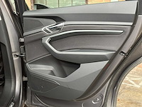 Audi e-tron 50 quattro business edition 71 kwh 313pk 2020 (origineel-nl+1e eigenaar), k-238-jj - afbeelding 31 van  51