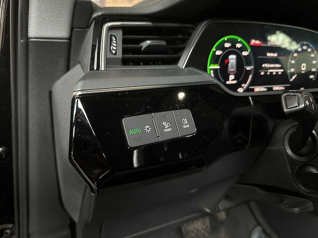 Audi e-tron 50 quattro edition 71 kwh 313pk 2020 (origineel-nl + 1e eigenaar), j-904-hf - afbeelding 13 van  42