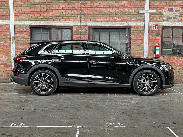Audi e-tron 50 quattro edition 71 kwh 313pk 2020 (origineel-nl + 1e eigenaar), j-904-hf - afbeelding 42 van  42
