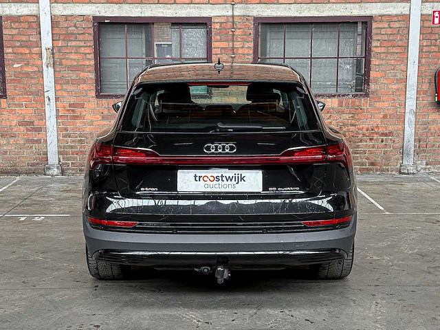 Audi e-tron 50 quattro edition 71 kwh 313pk 2020 (origineel-nl + 1e eigenaar), j-904-hf - afbeelding 5 van  42