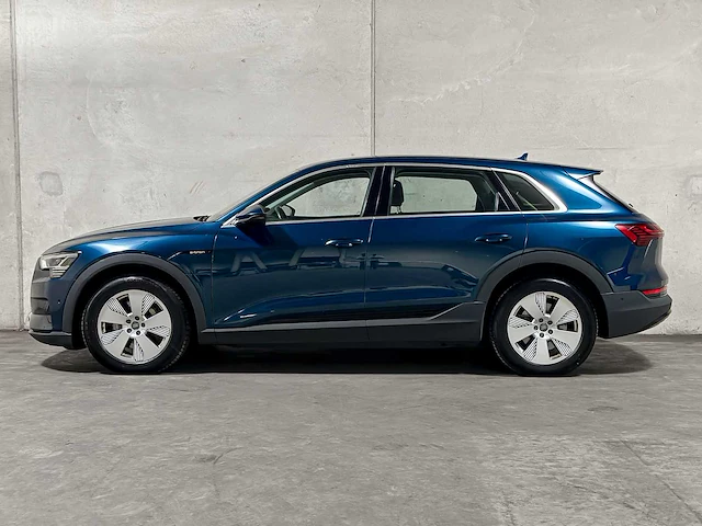 Audi e-tron 50 quattro edition 71 kwh 313pk 2020 (origineel-nl + 1e eigenaar), j-948-hf - afbeelding 8 van  50