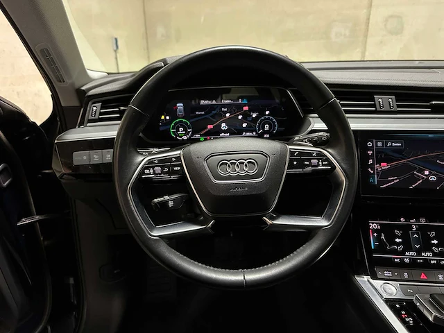 Audi e-tron 50 quattro edition 71 kwh 313pk 2020 (origineel-nl + 1e eigenaar), j-948-hf - afbeelding 10 van  50