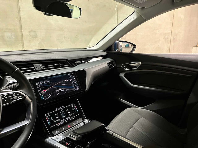 Audi e-tron 50 quattro edition 71 kwh 313pk 2020 (origineel-nl + 1e eigenaar), j-948-hf - afbeelding 11 van  50