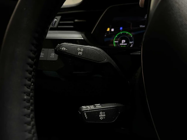 Audi e-tron 50 quattro edition 71 kwh 313pk 2020 (origineel-nl + 1e eigenaar), j-948-hf - afbeelding 16 van  50