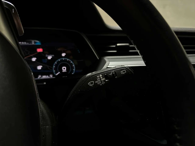 Audi e-tron 50 quattro edition 71 kwh 313pk 2020 (origineel-nl + 1e eigenaar), j-948-hf - afbeelding 17 van  50