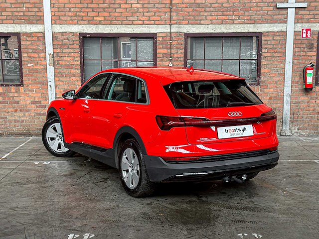 Audi e-tron 50 quattro edition 71 kwh 313pk 2020 (origineel-nl), j-388-ll - afbeelding 9 van  43