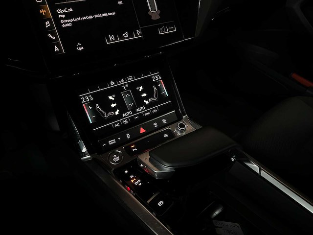 Audi e-tron 50 quattro edition 71 kwh 313pk 2020 (origineel-nl), j-388-ll - afbeelding 21 van  43
