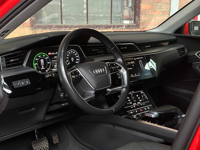 Audi e-tron 50 quattro edition 71 kwh 313pk 2020 (origineel-nl), j-388-ll - afbeelding 11 van  43