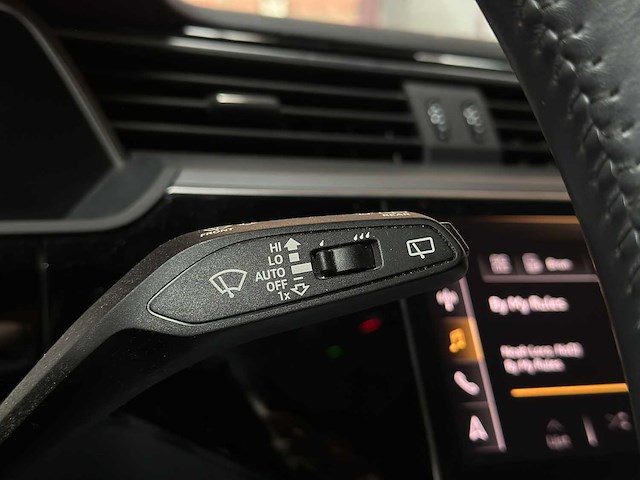 Audi e-tron 50 quattro launch edition 71 kwh 313pk 2020 (origineel-nl & 1e eigenaar), j-840-lr - afbeelding 14 van  63
