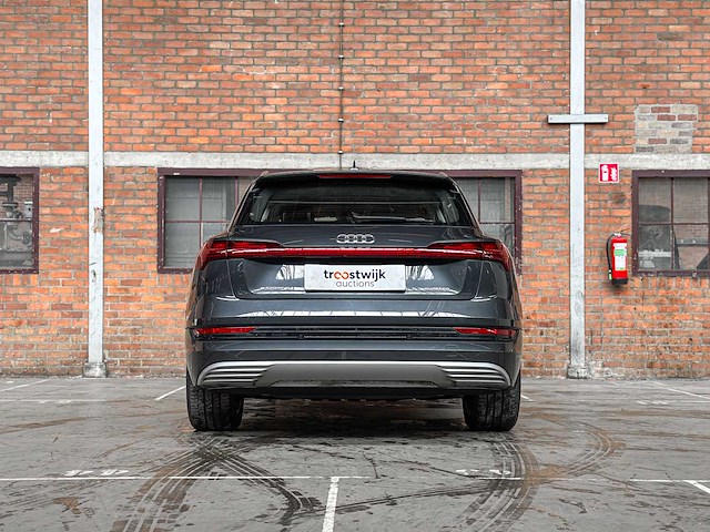 Audi e-tron 50 quattro launch edition 71 kwh 313pk 2020 (origineel-nl & 1e eigenaar), j-840-lr - afbeelding 6 van  63