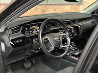 Audi e-tron 50 quattro launch edition 71 kwh 313pk 2020 (origineel-nl & 1e eigenaar), j-840-lr - afbeelding 11 van  63