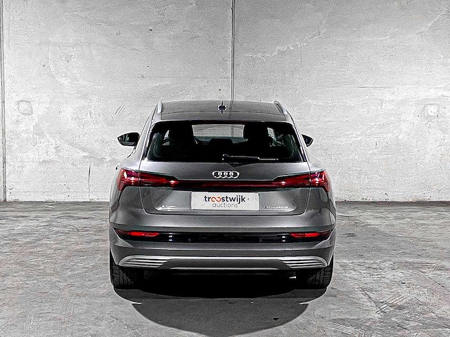 Audi e-tron 50 quattro launch edition 71 kwh 313pk 2020 (origineel-nl & 1e eigenaar), j-980-hf - afbeelding 2 van  34