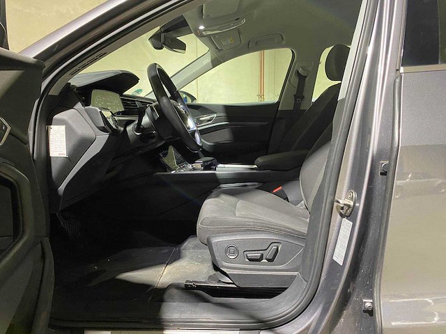 Audi e-tron 50 quattro launch edition 71 kwh 313pk 2020 (origineel-nl & 1e eigenaar), j-980-hf - afbeelding 7 van  34