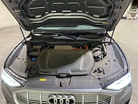 Audi e-tron 50 quattro launch edition 71 kwh 313pk 2020 (origineel-nl & 1e eigenaar), j-980-hf - afbeelding 25 van  34