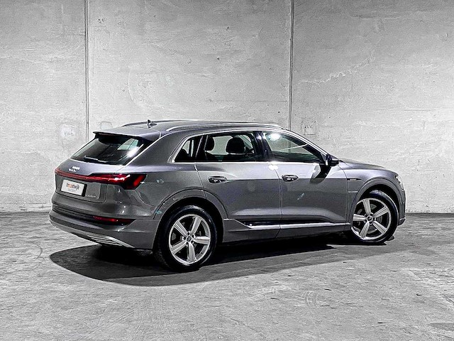 Audi e-tron 50 quattro launch edition 71 kwh 313pk 2020 (origineel-nl & 1e eigenaar), j-980-hf - afbeelding 33 van  34