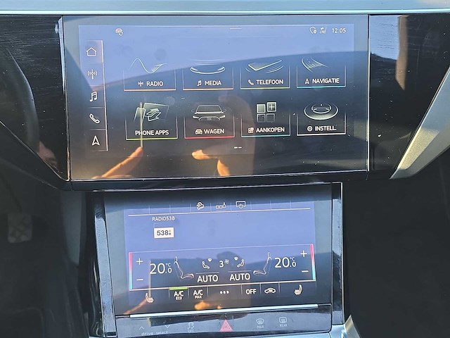 Audi e-tron 50 quattro launch edition black 71 kwh | h-040-bz - afbeelding 17 van  30