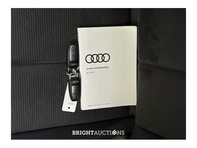 Audi e-tron 50 s edition quattro 71 kwh 2020 (origineel-nl), k-010-lg - afbeelding 36 van  42