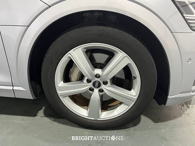 Audi e-tron 55 advanced edition quattro 95 kwh 408pk 2021 (origineel-nl), n-548-fb - afbeelding 28 van  32