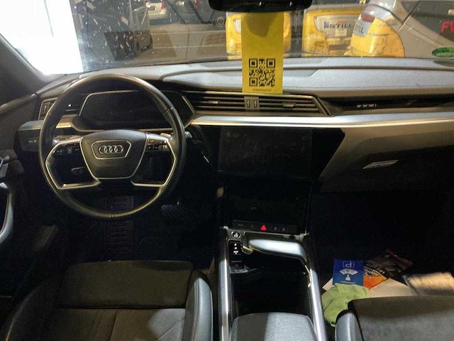 Audi e-tron 55 quattro 95 kwh 300kw automaat 2020 - afbeelding 12 van  15
