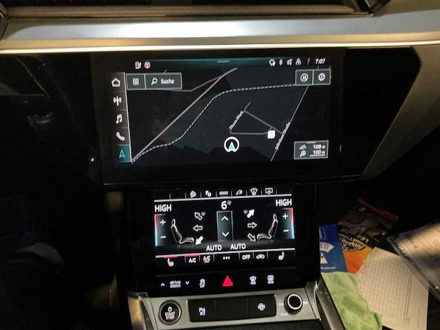 Audi e-tron 55 quattro 95 kwh 300kw automaat 2020 - afbeelding 15 van  15