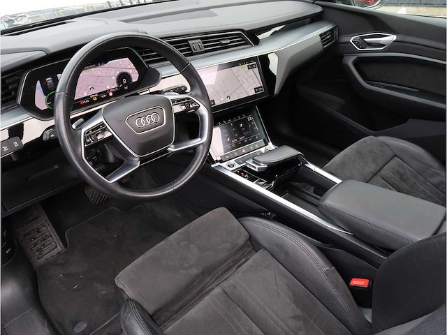 Audi e-tron 55 quattro 95 kwh 300kw automaat 2020 - afbeelding 3 van  39