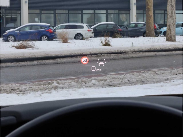 Audi e-tron 55 quattro 95 kwh 300kw automaat 2020 - afbeelding 10 van  39