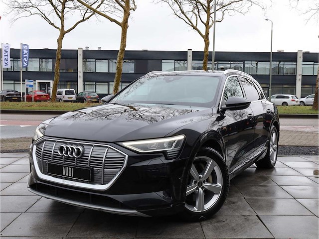 Audi e-tron 55 quattro 95 kwh 300kw automaat 2020 - afbeelding 1 van  39
