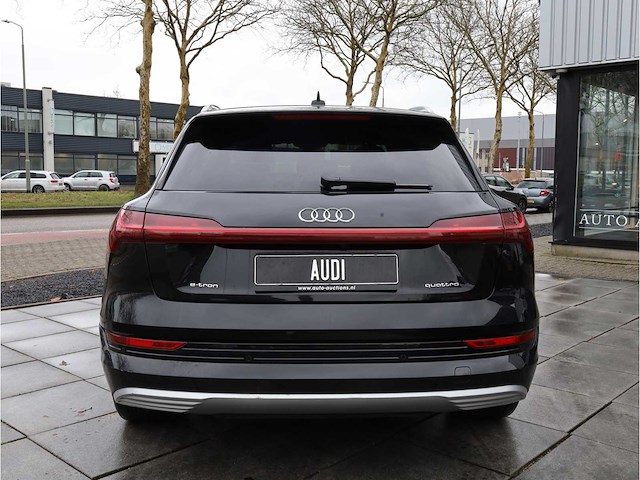 Audi e-tron 55 quattro 95 kwh 300kw automaat 2020 - afbeelding 34 van  39
