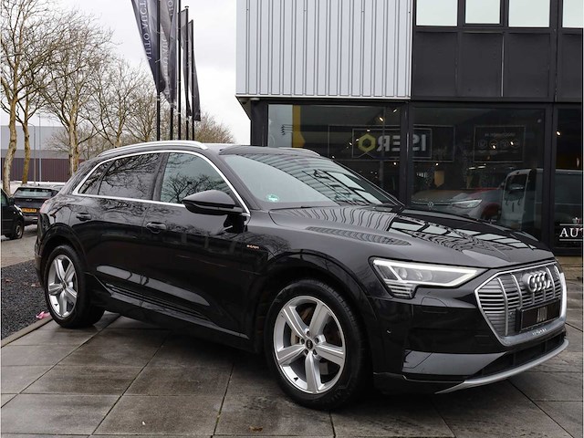 Audi e-tron 55 quattro 95 kwh 300kw automaat 2020 - afbeelding 37 van  39