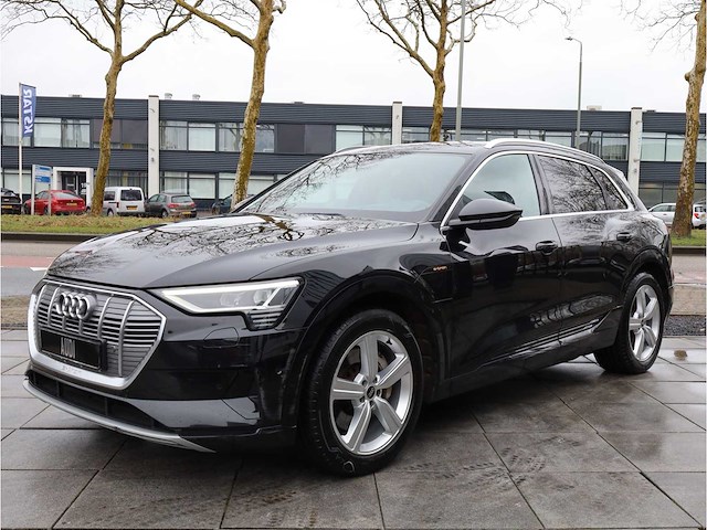 Audi e-tron 55 quattro 95 kwh 300kw automaat 2020 - afbeelding 39 van  39