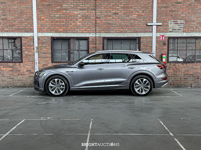 Audi e-tron 55 quattro advanced edition 95 kwh 408pk 2021 (origineel-nl+1e eigenaar), n-206-tt - afbeelding 8 van  45