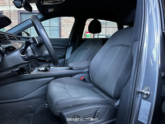 Audi e-tron 55 quattro advanced edition 95 kwh 408pk 2021 (origineel-nl+1e eigenaar), n-206-tt - afbeelding 36 van  45