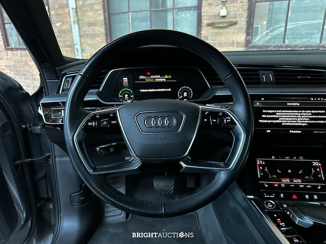 Audi e-tron 55 quattro advanced edition 95 kwh 408pk 2021 (origineel-nl+1e eigenaar), n-206-tt - afbeelding 10 van  45