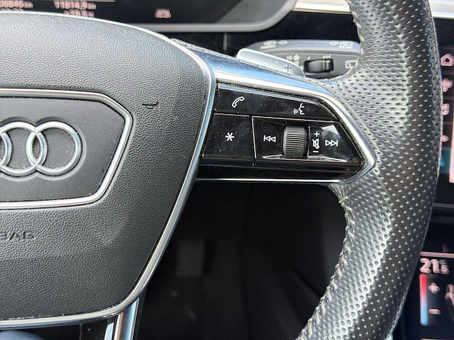 Audi e-tron e-tron 55 quattro advanced 95 kwh | h-518-bl - afbeelding 8 van  27