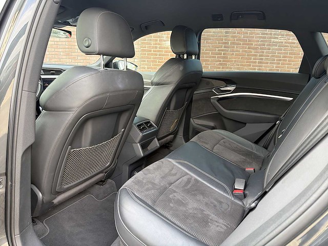 Audi e-tron e-tron 55 quattro advanced 95 kwh | h-518-bl - afbeelding 14 van  27