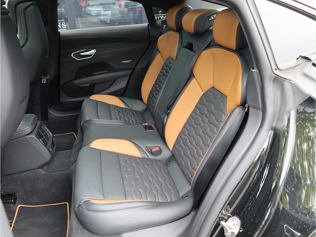 Audi e-tron gt rs 93 kwh 600pk automaat 2021 - afbeelding 37 van  48