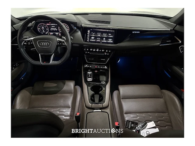 Audi e-tron rs93 rs 93 kwh 2022 (origineel-nl), r-186-bg - afbeelding 14 van  57