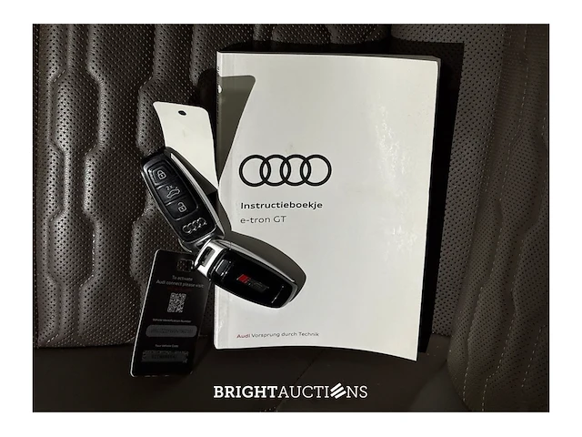 Audi e-tron rs93 rs 93 kwh 2022 (origineel-nl), r-186-bg - afbeelding 52 van  57