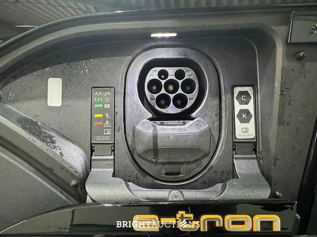 Audi e-tron sportback 55 edition quattro 95 kwh 408pk 2022 (origineel-nl), p-951-gf - afbeelding 8 van  35
