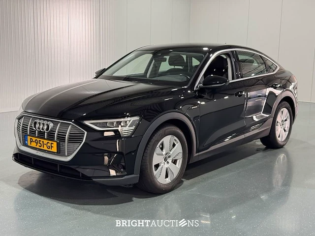 Audi e-tron sportback 55 edition quattro 95 kwh 408pk 2022 (origineel-nl), p-951-gf - afbeelding 1 van  35